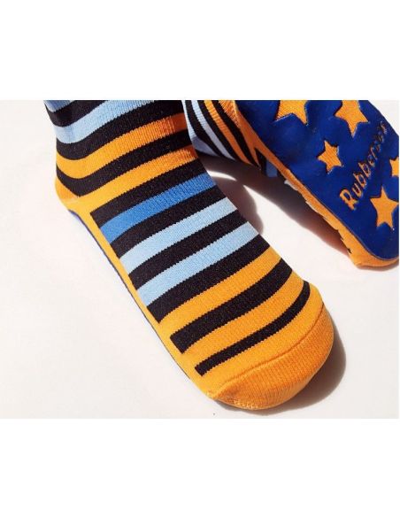 Baby socks with anti-slip sole size 12 months - strips buy in online store Baby socks with anti-slip sole size 12 months - strips buy in online store