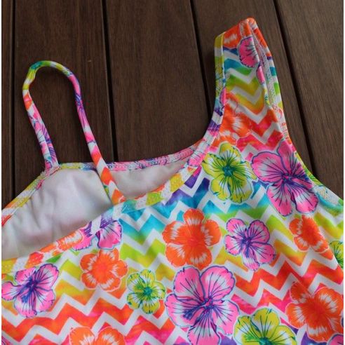 Swimsuit fine for the girl OP (7-8 years) buy in online store