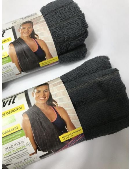 Sports towel with zipper pocket for CRIVIT keys phone buy in online store