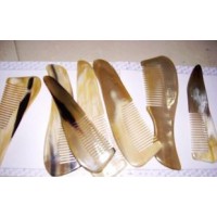 Horn comb 14-19cm buy in online store